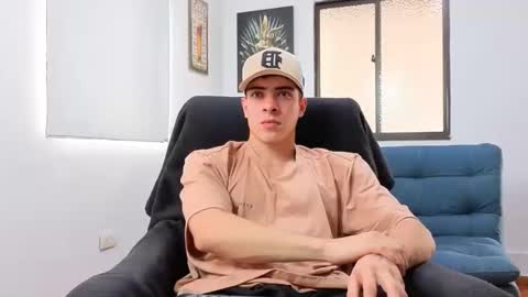 ethangreey1 online show from 12-19-25, 07:21