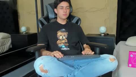 ethanlowell online show from 11-27-25, 05:09