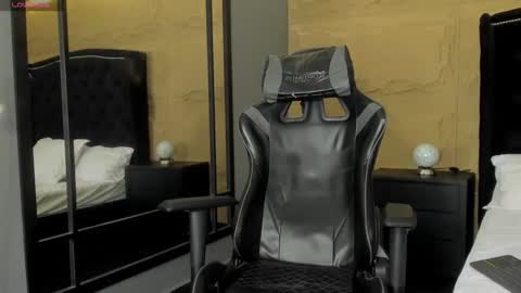 ethanlowell online show from 11-30-25, 06:50