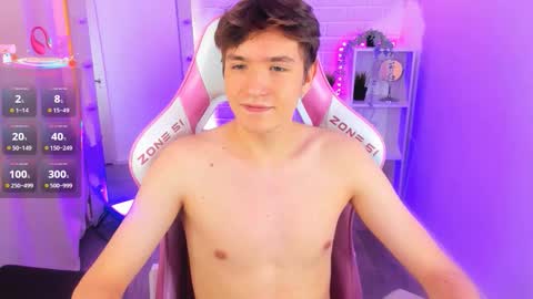 Snapshot of ethansinful chatting on 09-09-25, 06:02 Ethan online show from 09-09-25, 06:02