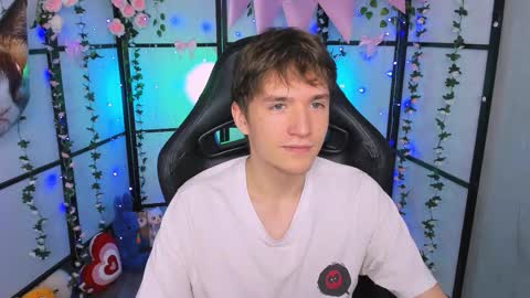 Snapshot of ethansinful chatting on 09-13-25, 06:02 Ethan online show from 09-13-25, 06:02