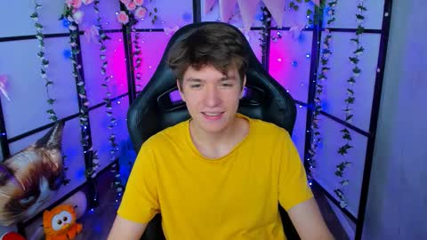 Snapshot of ethansinful chatting on 09-21-25, 05:42 Ethan online show from 09-21-25, 05:42