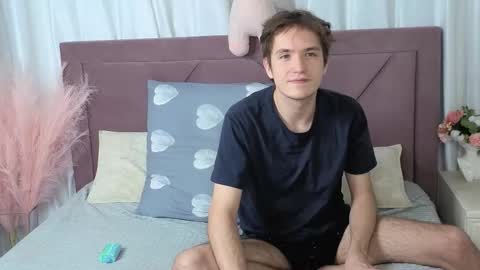 Snapshot of ethansinful chatting on 10-01-25, 09:10 Ethan online show from 10-01-25, 09:10