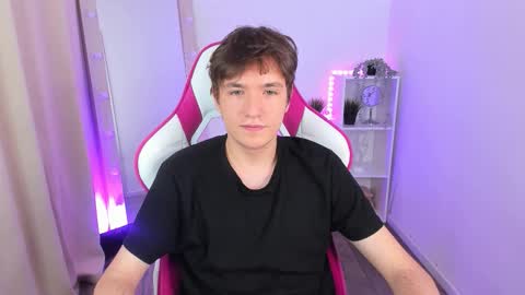 Snapshot of ethansinful chatting on 10-09-25, 09:02 Ethan online show from 10-09-25, 09:02