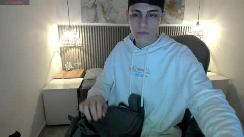 ethanx18 online show from 05-02-26, 03:44