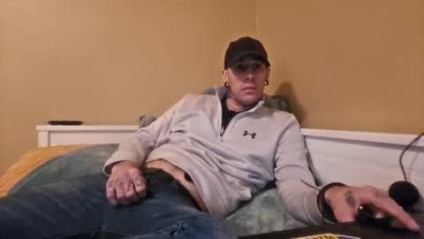 Snapshot of etherless86 chatting on 01-01-25, 03:02 Etherless online show from 01-01-25, 03:02