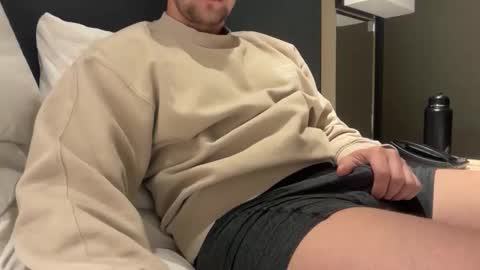 Snapshot of eu_dude chatting on 11-25-25, 01:38 eu_dude online show from 11-25-25, 01:38