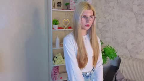 Snapshot of eusebiamalekan chatting on 05-18-26, 04:07 eusebiamalekan online show from 05-18-26, 04:07