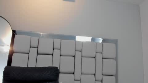 EVA  online show from 01-31-25, 01:01