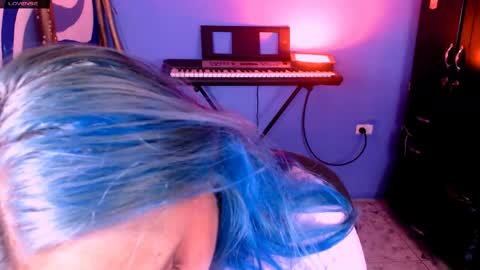 Iris Smile  independent model online show from 05-09-26, 10:04