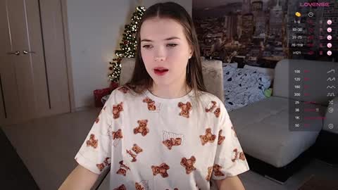 Snapshot of eva_davie chatting on 12-27-24, 08:02 Eva online show from 12-27-24, 08:02