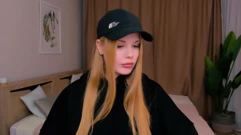 Snapshot of eva_ellis chatting on 04-16-26, 11:07 Eva online show from 04-16-26, 11:07