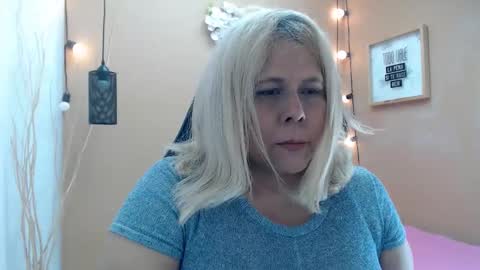 eva_love49 online show from 11-12-25, 12:16