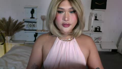 Queen Eva Mazikeen online show from 07-06-26, 09:50