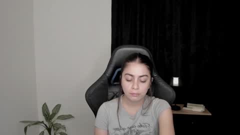 eva_monn online show from 01-13-25, 11:38