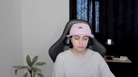 eva_monn online show from 01-14-25, 03:57