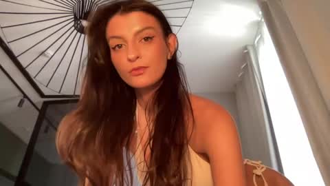Snapshot of eva_mp3 chatting on 05-08-26, 09:47 EVA and DENI online show from 05-08-26, 09:47