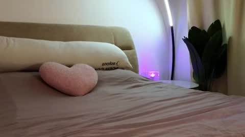 Eva online show from 03-05-25, 12:00