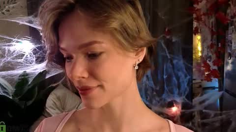 Eva online show from 10-29-25, 04:53