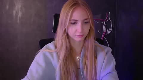 Eva online show from 10-06-25, 11:29