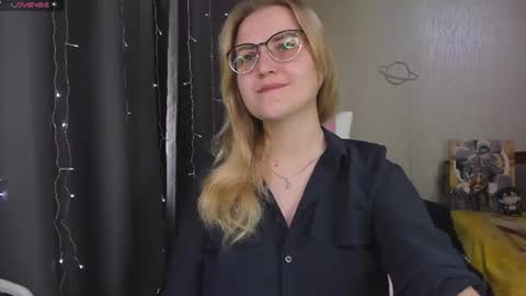 Snapshot of eva_orchid chatting on 06-26-26, 03:27 Eva online show from 06-26-26, 03:27