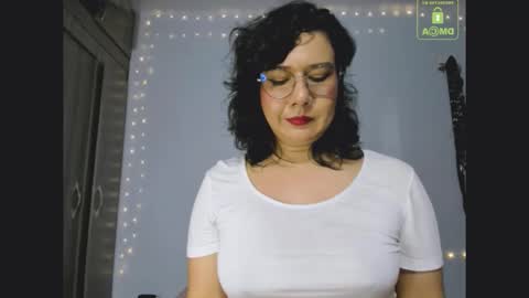 Snapshot of eva_rain01 chatting on 02-21-26, 11:06 Eva online show from 02-21-26, 11:06