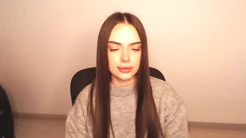 Eva online show from 10-13-25, 09:42