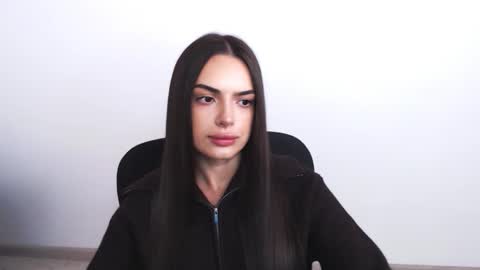 Eva online show from 11-17-25, 12:22