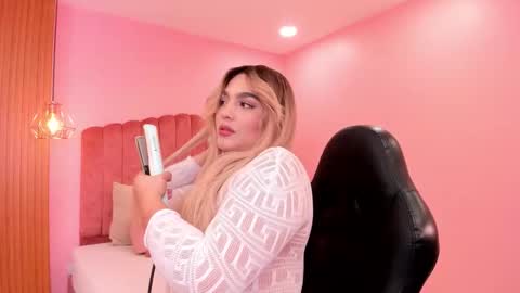 eva_saintt online show from 11-19-25, 06:30