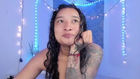 Snapshot of eva_sanderslee chatting on 04-23-26, 10:14 Eva online show from 04-23-26, 10:14