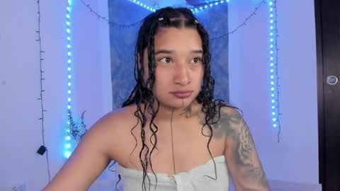 Snapshot of eva_sanderslee chatting on 05-03-26, 09:48 Eva online show from 05-03-26, 09:48