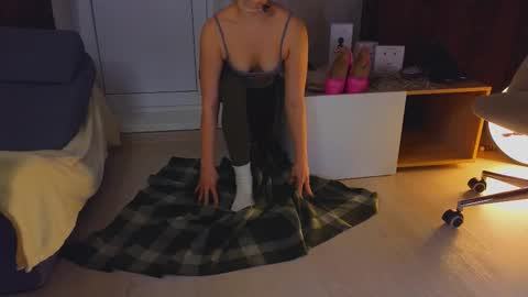 Hi there i am Eva and i wish create a nice community with you so join my Ticket Show for more pleasure online show from 02-20-26, 02:17