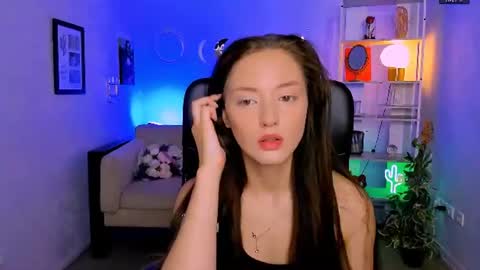 Snapshot of eva_smiith_ chatting on 06-22-26, 05:37 Eva online show from 06-22-26, 05:37