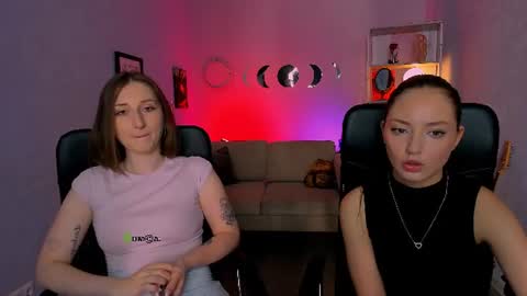 Snapshot of eva_smiith_ chatting on 06-23-26, 05:49 Eva online show from 06-23-26, 05:49