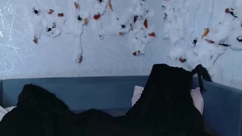 Eva online show from 10-31-25, 10:55