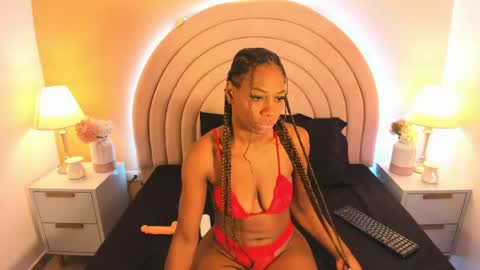 Snapshot of evaa_martinez chatting on 05-20-26, 12:22 Eva online show from 05-20-26, 12:22
