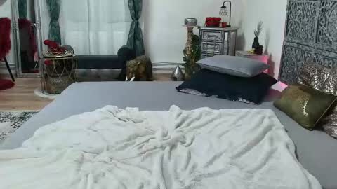 evabarbi online show from 03-12-26, 09:54