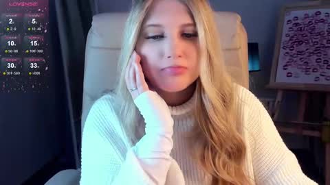 Eva  online show from 03-11-25, 02:10