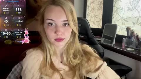 evacarter1 online show from 04-22-26, 11:01