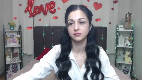 Snapshot of evaclarkk chatting on 04-19-26, 05:29 EvaClarkk online show from 04-19-26, 05:29
