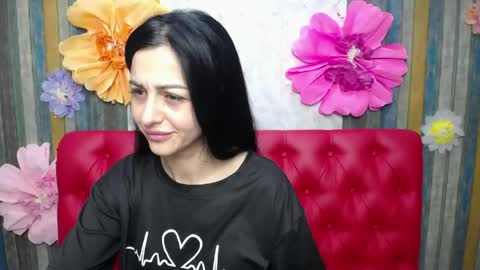 Snapshot of evaclarkk chatting on 05-12-26, 08:11 EvaClarkk online show from 05-12-26, 08:11