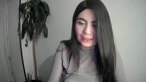 evacollins12 online show from 12-28-24, 04:19