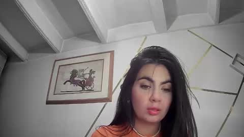 evacollins12 online show from 02-07-25, 01:58