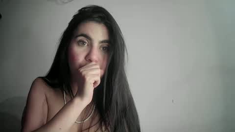 evacollins12 online show from 02-08-25, 04:36