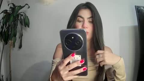 evacollins12 online show from 03-12-25, 11:12