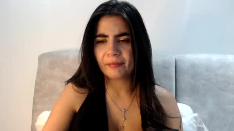 evacollins12 online show from 07-30-26, 01:48