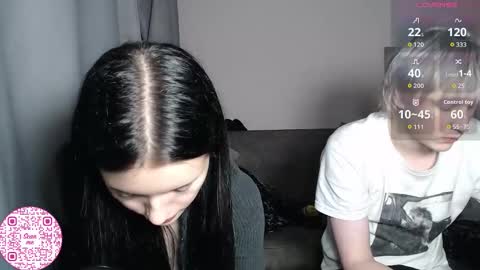 Snapshot of evacris chatting on 11-16-25, 12:16 evacris online show from 11-16-25, 12:16