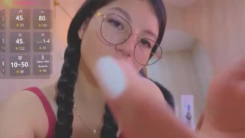 Snapshot of evadepp_a chatting on 01-15-26, 01:05 Eva online show from 01-15-26, 01:05