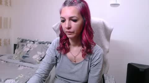 EvadesireONE online show from 04-07-26, 05:46