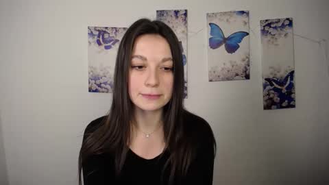 Snapshot of evaeldis chatting on 04-18-26, 04:33 Eva online show from 04-18-26, 04:33